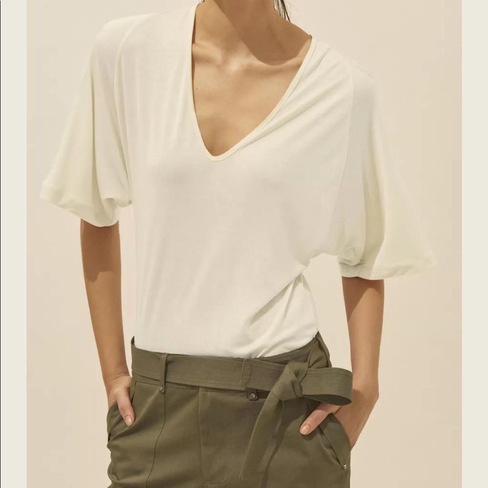Ba&sh size 0 (US size 4) body shirt, t-shirt cream, in excellent condition